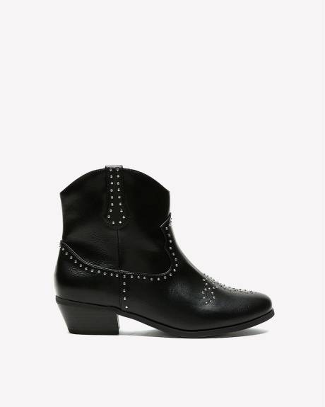 Bottillons western en cuir synthétique noir clouté, pied très large