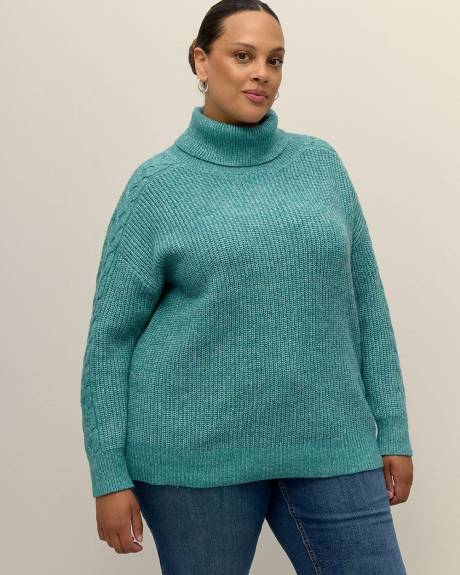 Pull à col cagoule avec mailles torsadées sur les manches, tissu responsable