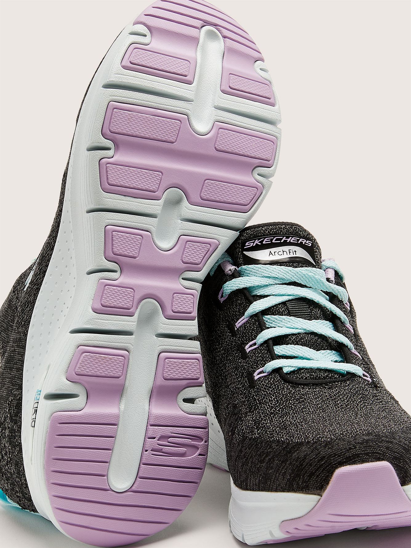 Skechers arch fit shoes wide on sale width