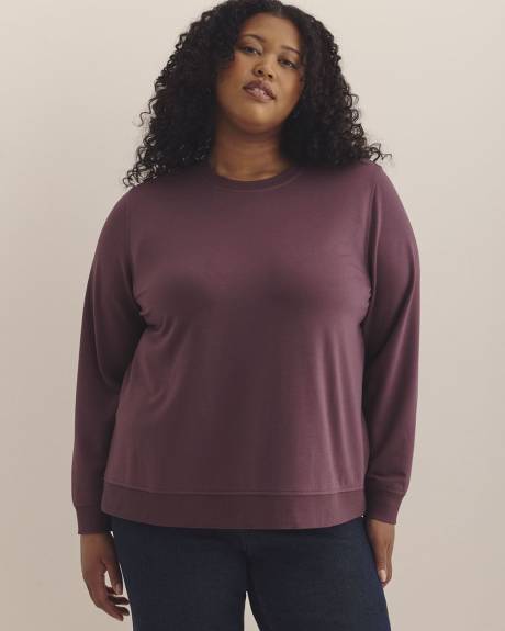 Boyfriend-Fit Crewneck Sweatshirt - PENN. Essentials