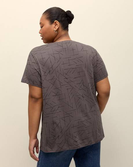 Boyfriend-Fit Short-Sleeve T-Shirt - PENN. Essentials