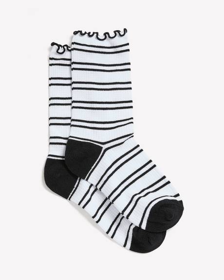 Striped Crew Socks with Lettuce Edge