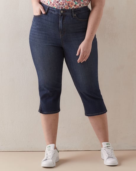 Curvy Straight-Leg Denim Capri With Slit At Hem - d/C Jeans