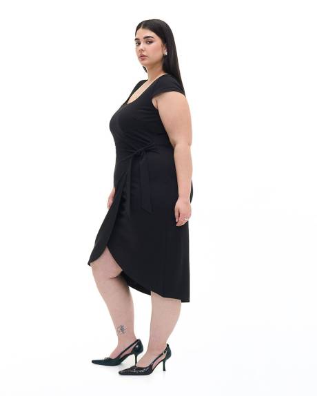 Fitted Midi Dress with Cap Sleeves and Knot - Addition Elle