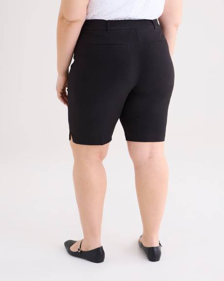 Responsible, Savvy-Fit Bermuda Short - PENN. Essentials