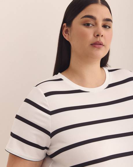 Responsible, Short-Sleeve Tee with Rounded Hem - Active Zone