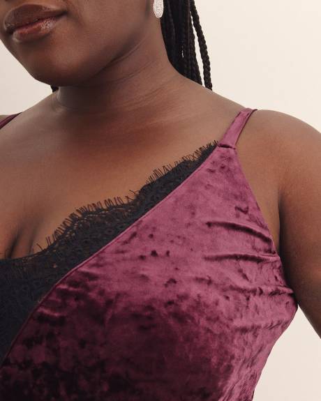 Robe mi-longue en velours avec dentelle, tissu responsable - Addition Elle