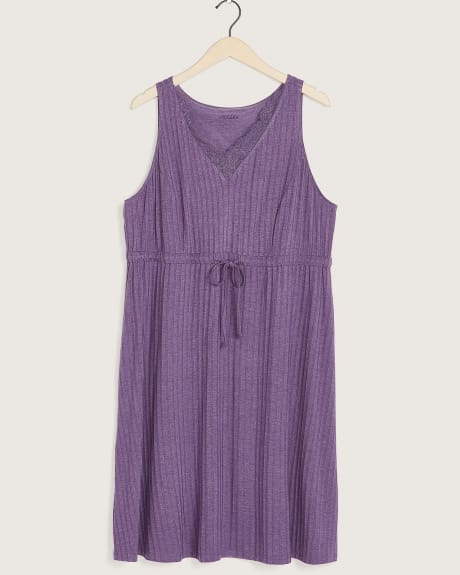 Empire-Cut Ribbed Babydoll with Lace Neckline - tiVOGLIO