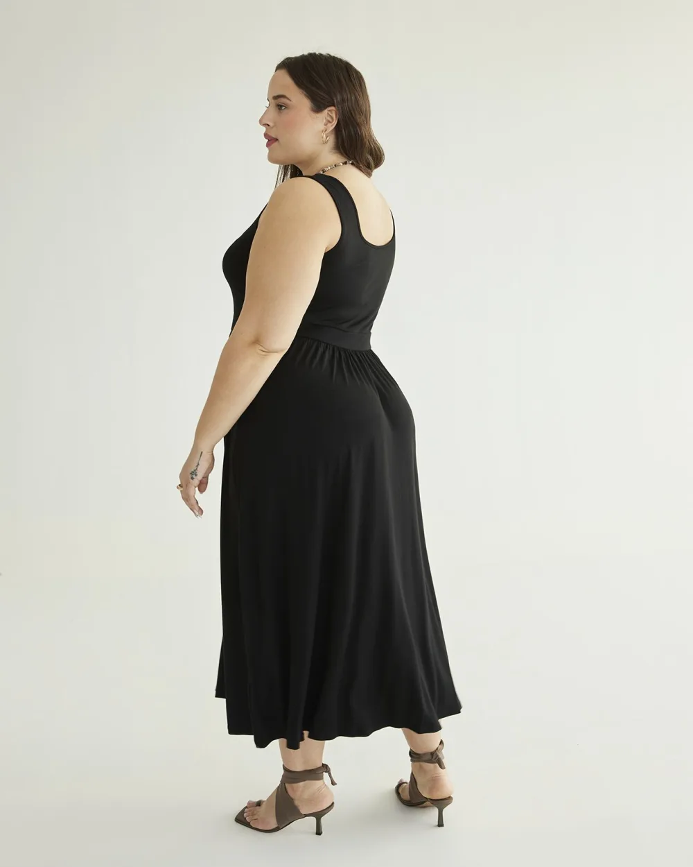 Black sleeveless maxi dress plus size shop