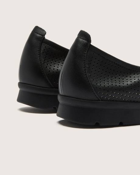 Wide Width, Jenette Ease Flat Shoe - Clarks