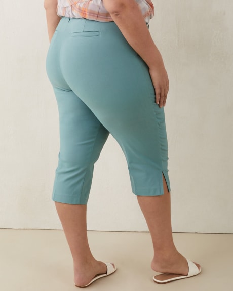 Capri uni avec poches, coupe ingénieuse, tissu responsable - In Every Story