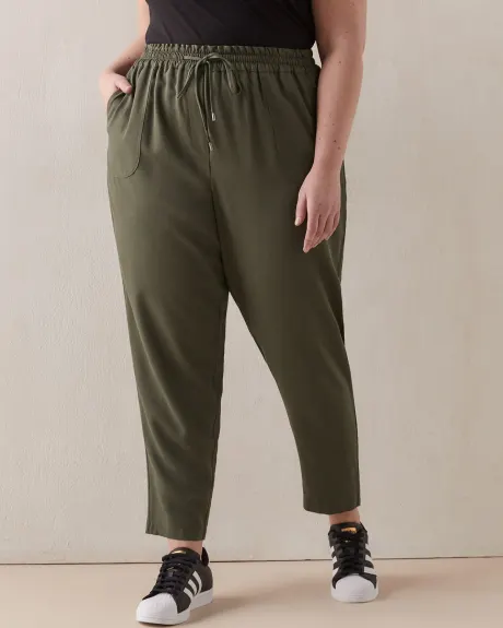Solid Pull-On Jogger Pant - In Every Story
