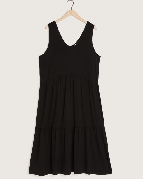 Responsible, Tiered Maxi Dress With V-Neck