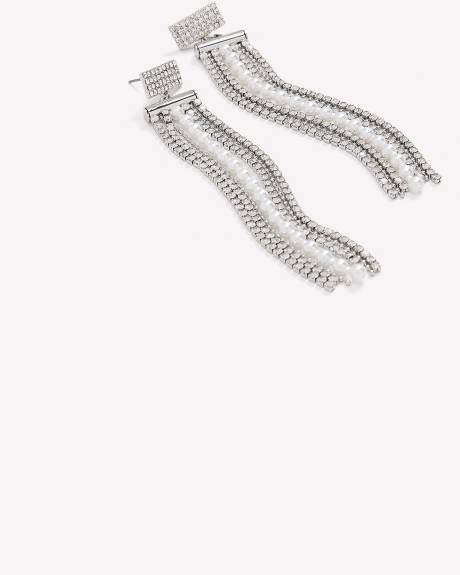 Boucles d'oreilles pendantes ornées de pierres et de perles