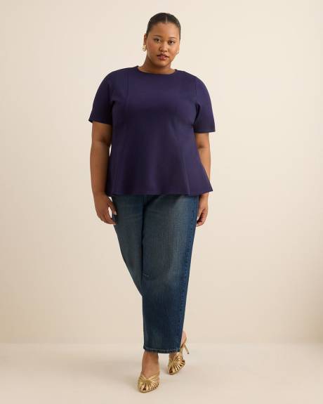 Haut cintré et évasée à manches courtes et col rond