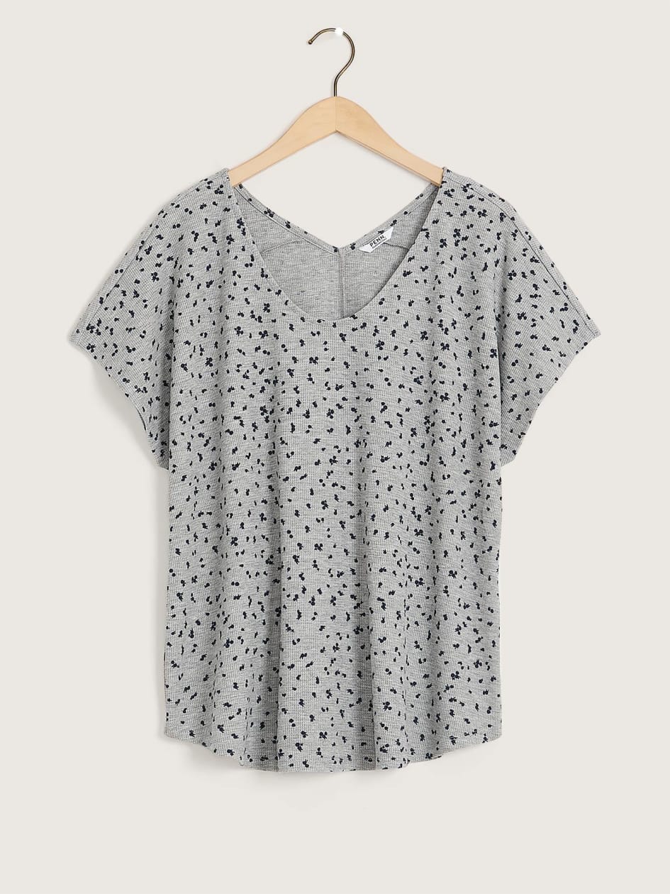 Printed Curvy-Fit Short-Sleeve Long T-Shirt