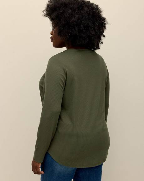 Long-Sleeve V-Neck Henley Knit Top