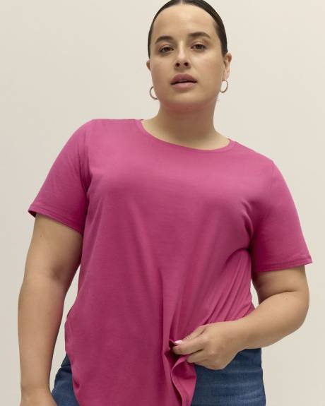 Responsible, Curvy-Fit Crewneck Tee - PENN. Essentials