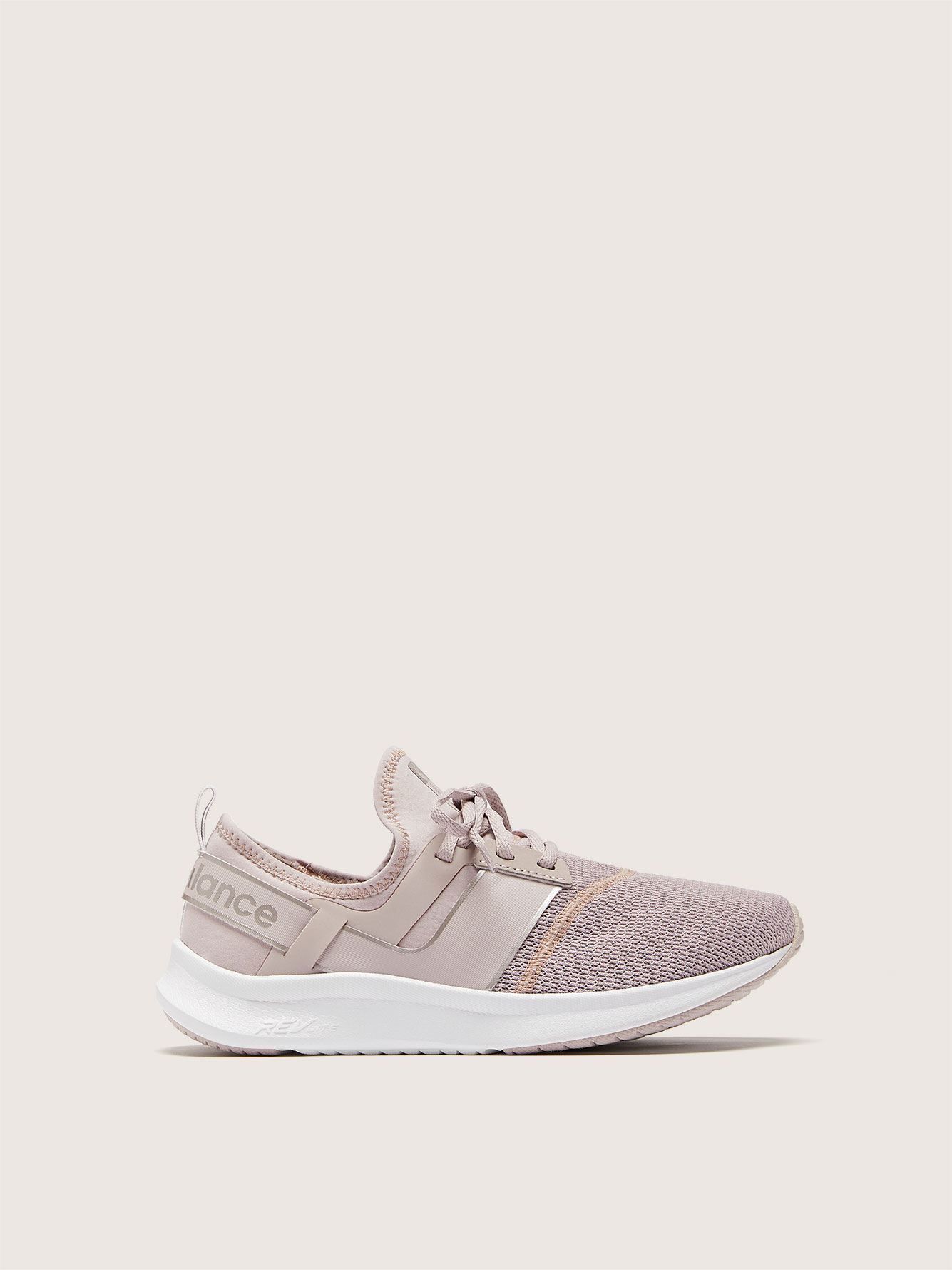 sneaker width
