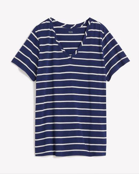 T-shirt à manches courtes et col en V, coupe boyfriend