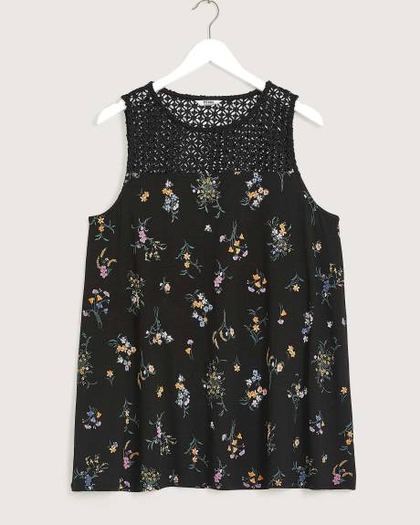 Haut fleurie avec dentelle, tissu responsable