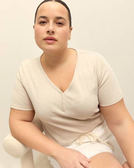 Girlfriend-Fit Ribbed Tee - PENN. Essentials