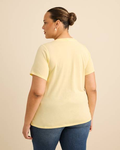 Crewneck Short-Sleeve Knit Top - PENN. Essentials