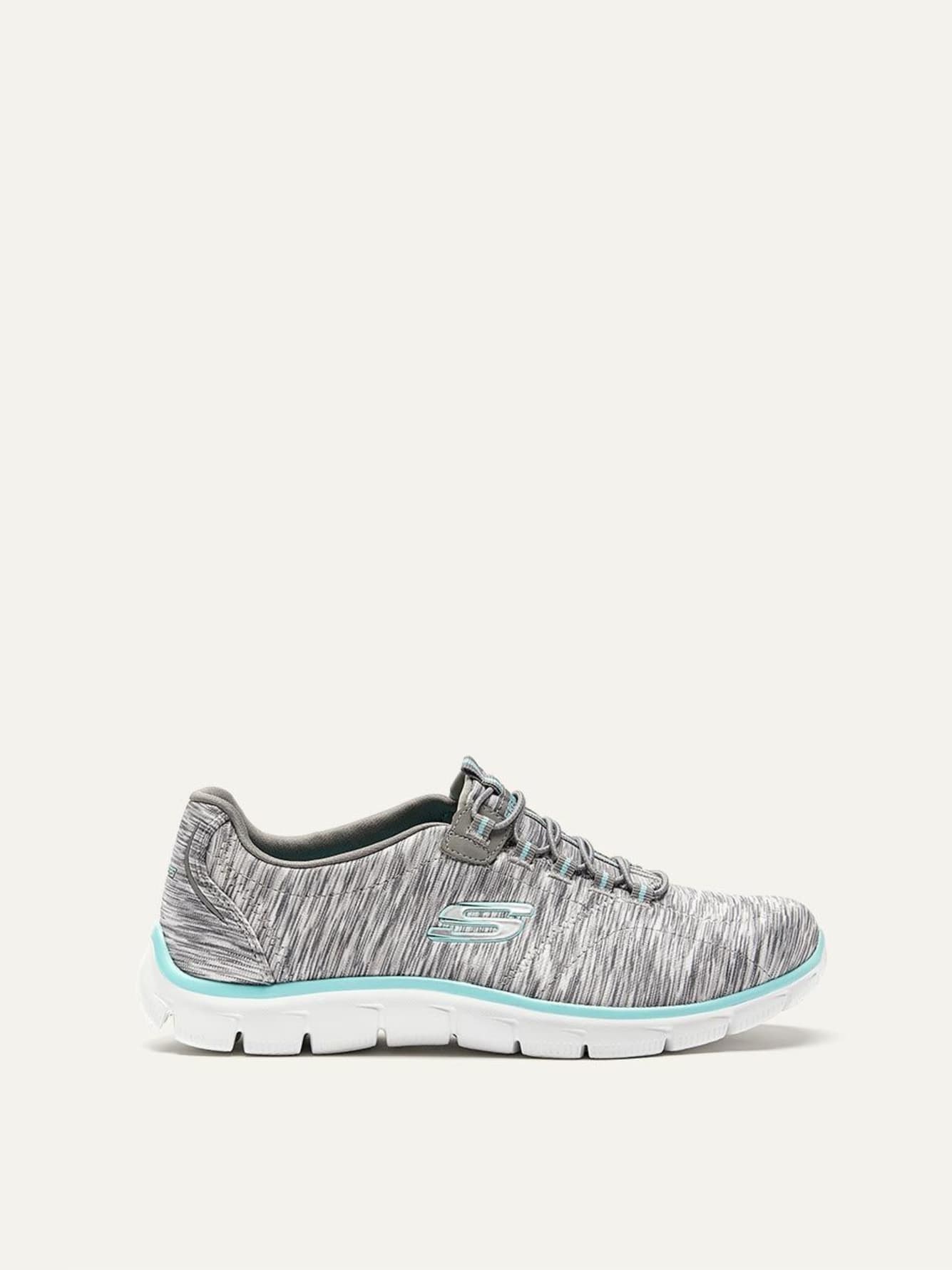 skechers relaxed fit wide width