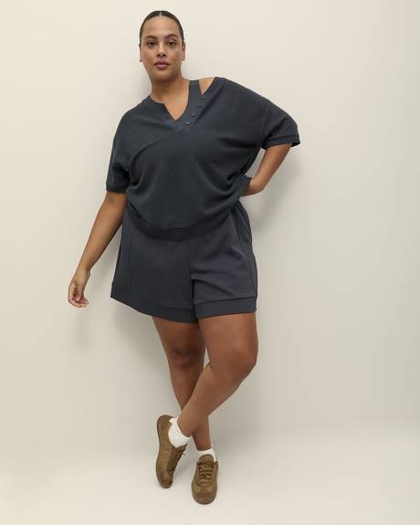 Pull en tricot gaufré crocheté avec encolure Henley ouverte - Active Zone