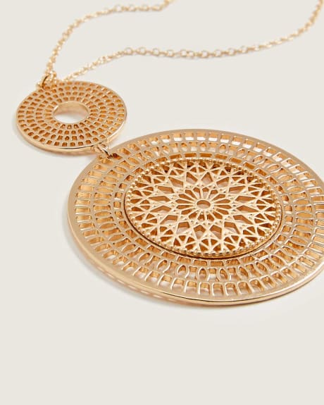 Long Necklace With Filigree Pendant - In Every Story
