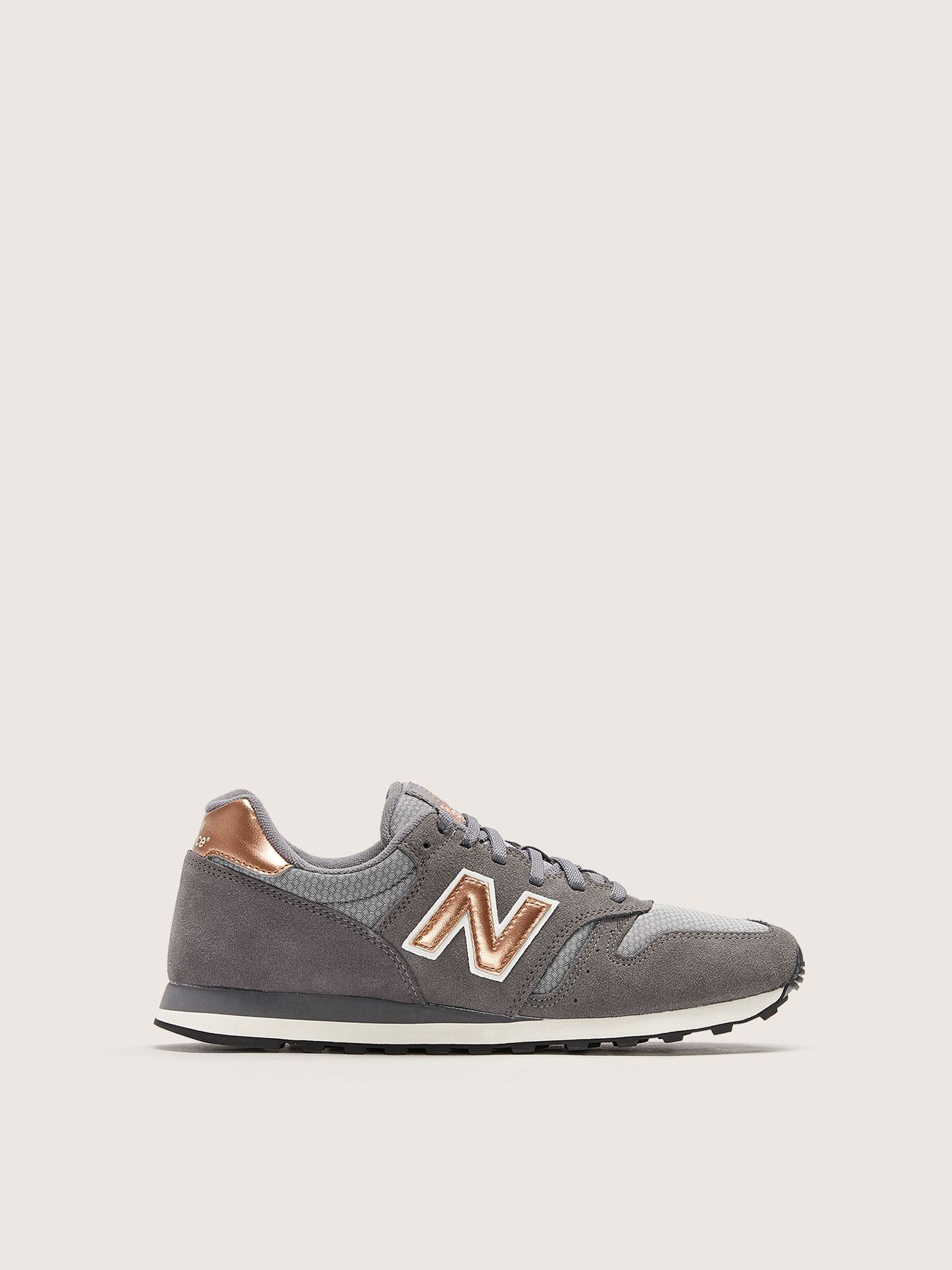 new balance pied large