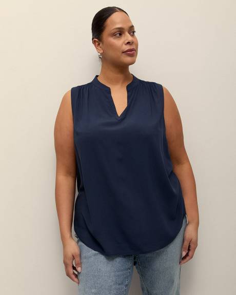 Responsible, Sleeveless Tunic Blouse