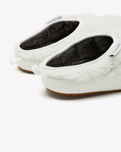 Regular Width, White Sherpa Cozy Cabin Camper Slippers - Columbia