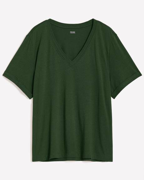 Responsible, Boyfriend-Fit V-Neck Tee - PENN. Essentials