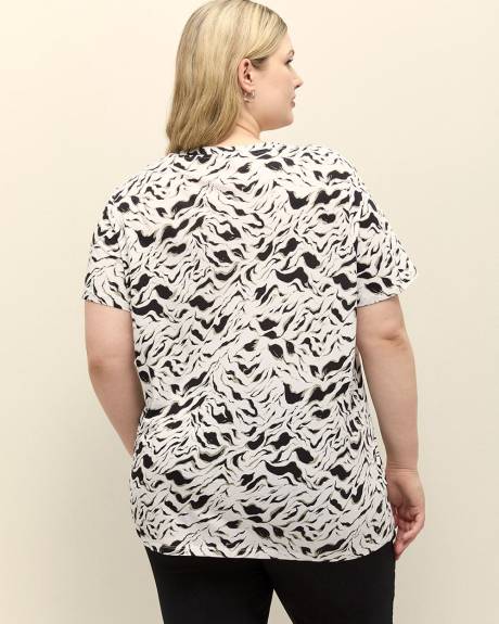 Boyfriend-Fit Short-Sleeve Crewneck T-Shirt - PENN. Essentials