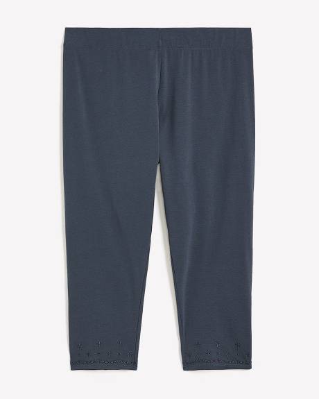 Capri Legging with Eyelet Embroidery at Hem - PENN. Essentials