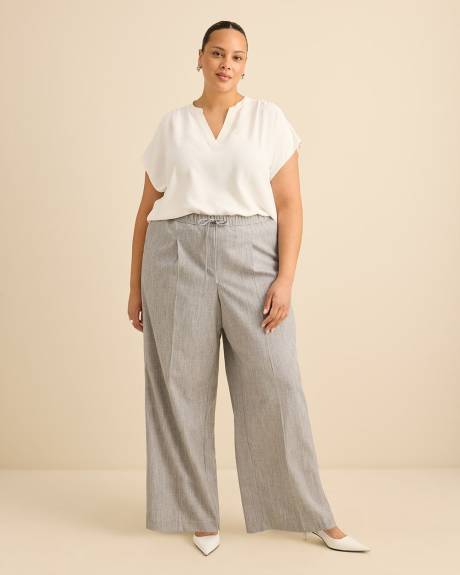 Extended-Sleeve Split Neck Shirt