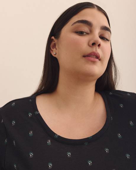 Curvy-Fit Short-Sleeve Tee - PENN. Essentials