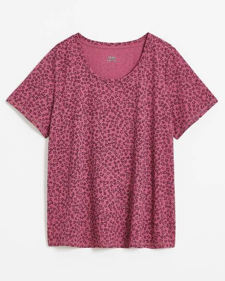 Printed Curvy-Fit Crewneck Tee - PENN. Essentials