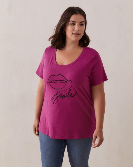 Boyfriend Fit Scoop Neck T-Shirt - In Every Story