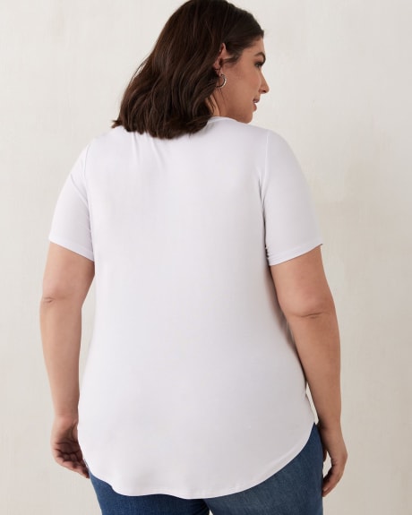 T-shirt imprimé à manches courtes et encolure dégagée, coupe moderne - In Every Story