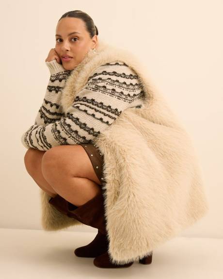 Veste longue en fausse fourrure