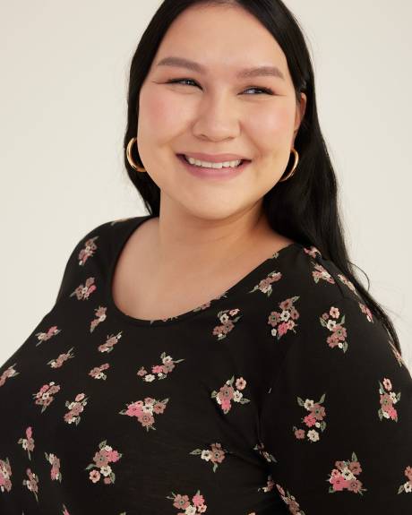 Girlfriend-Fit Crewneck T-Shirt with 3/4 Sleeves - PENN. Essentials