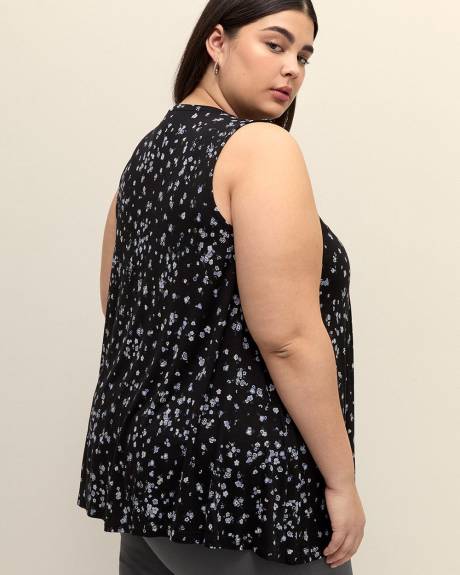 Long Sleeveless Floral Swing Top