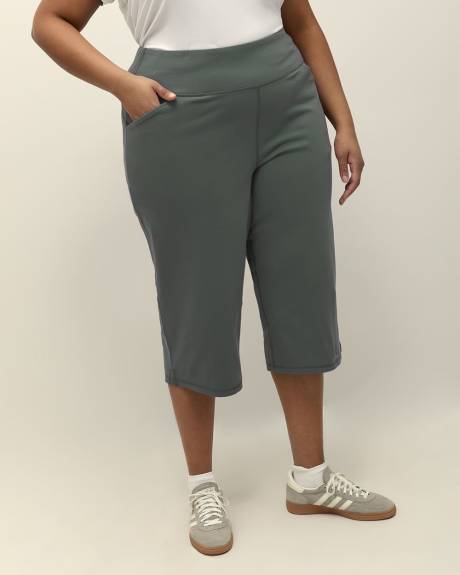 Basic Relax Capri Pant - Active Zone