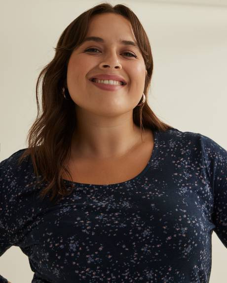 Girlfriend-Fit Crewneck T-Shirt with 3/4 Sleeves - PENN. Essentials