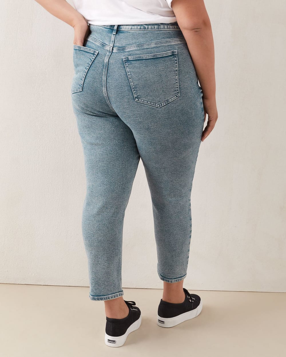 Vintage StraightLeg Jeans, Medium Wash Addition Elle Penningtons