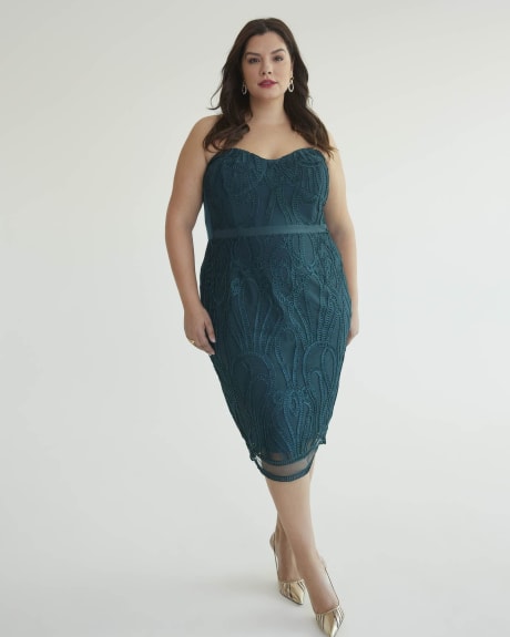Antonia Straight Dress with Removable Straps - City Chic
