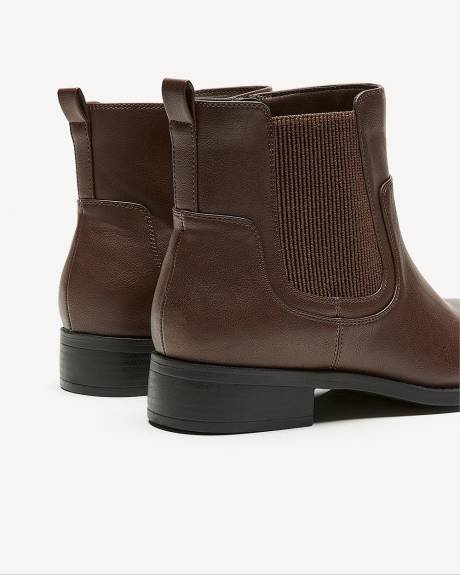 Extra Wide Width, Chelsea Bootie