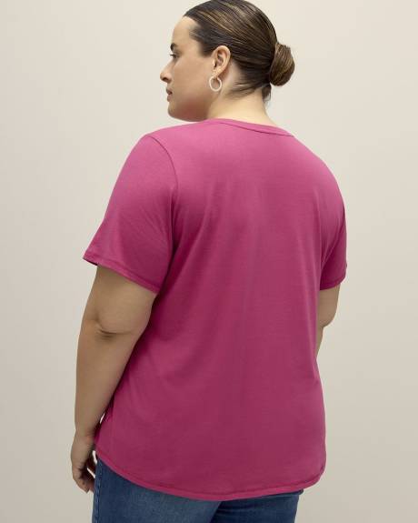 Responsible, Curvy-Fit Crewneck Tee - PENN. Essentials